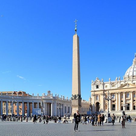 Magenta Vaticano Fornaci Rome Kamer foto